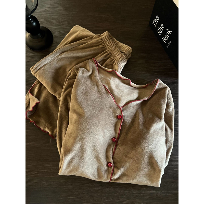 Island Velvet set: Kardigan, Modern minimalist stil; Poliester 95–100%, Težina tkanine 181–200 g/m²