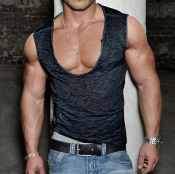 Мъжки потник – свободен силует, полиестрова материя, съдържание 95%, контурни шевове, прав ръб