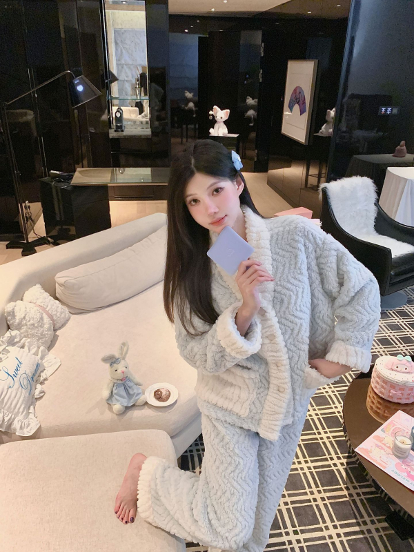 Női téli pizsama készlet Shu pamut-velúr anyagból, vastagított, gallér nélküli, hosszú ujjú