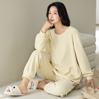 Island Velvet női pizsama készlet – fleece-lével bélelt, kerek nyakú, hosszú ujjú, tél 2025