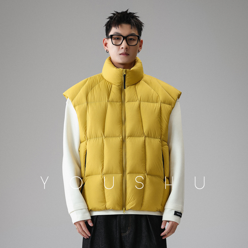 Muško zimsko jakna-žilлит s kapuljком od perja, 81–85% sadržaj perja, 100–150 g punjenje, zatvarač, duljina 50–65 cm