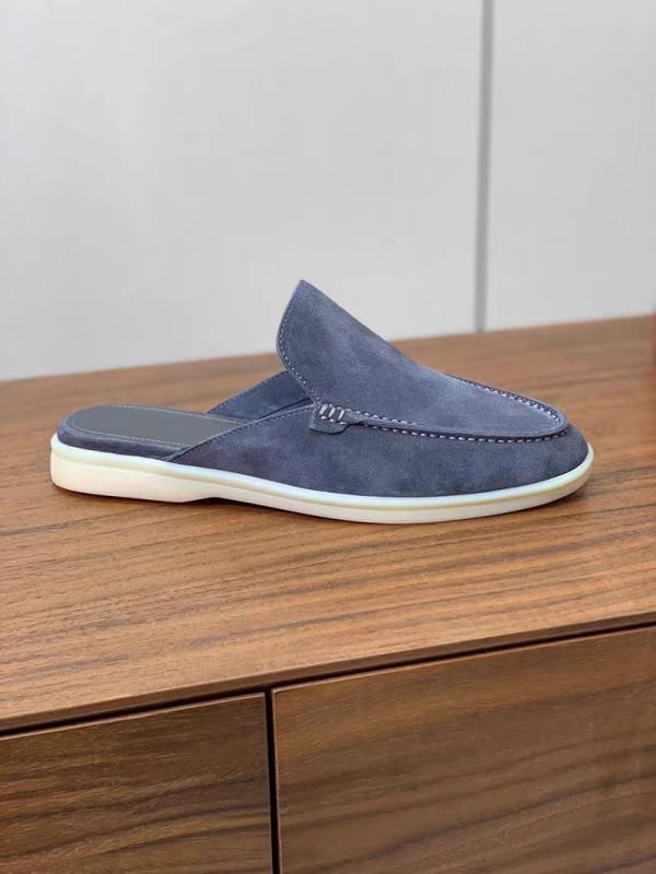 Férfi slip-on papucs juhbőr felsővel és szarvasmarha-ín talppal, sík dizájn, 2025 tavasz