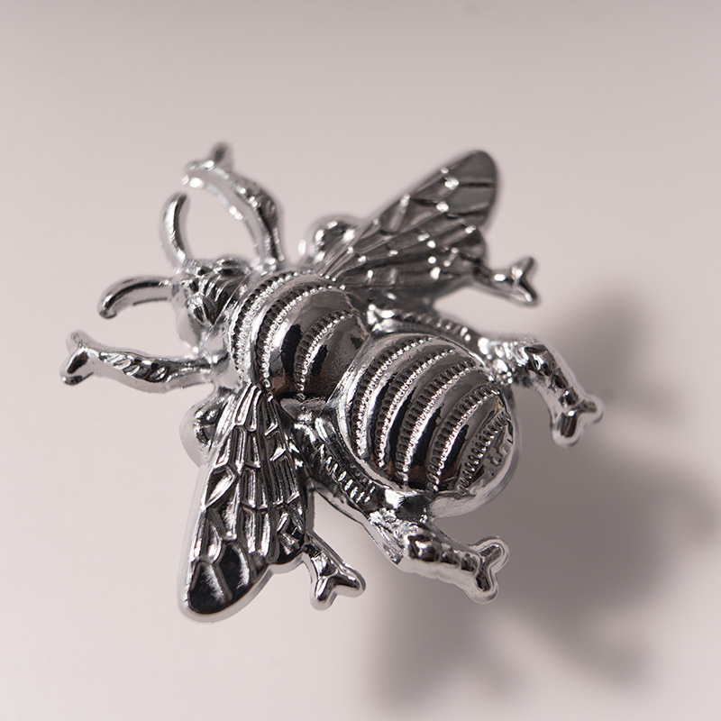 Ručka za ormar u obliku pčele, od mesinga, kromirana, stil Light Luxury