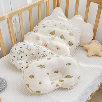 Oblikovana jastučnica za novorođenčad – crtani dizajn, materijal gaze, prevencija plosnog glave, 0–12 mjeseci, sigurnost klase A