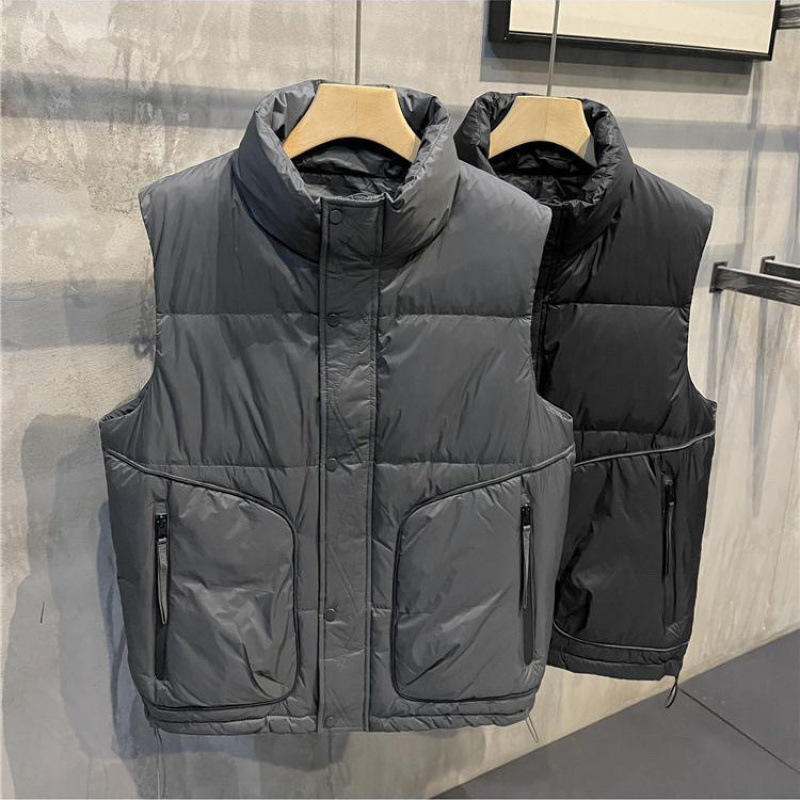 Muška vesta od patke perja - stojeći ovratnik, punjenje od patkog perja, 50% udjela, loft 900, kratka duljina 40–50 cm