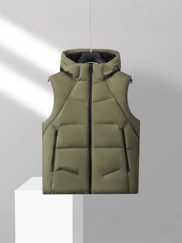 Muška down vesta s kapuljom, sadržaj perja 86–90%, otporna na vjetar, izolacija od hladnoće (-20°C do -5°C)
