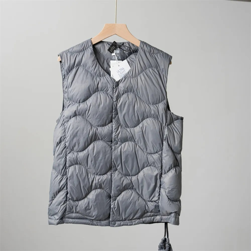 Muško lagano vesto s perjem s V izrezom, bez kapuljače, poliester tkanina, punjenje od bijelog patka