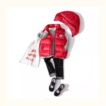 Παιδικό γιλέκο από πούπουλα πάπιας με αποσπώμενη κουκούλα, κοντό μήκος, φερμουάρ