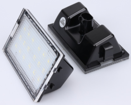 LED svjetlo za registarsku pločicu za Land Rover Discovery 3/4 LR3 LR4 L319 L320 — 12V, 2W, 30000 h, 3825 LED