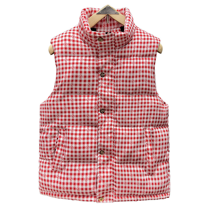 Muška vest s punom od down-pamučnog punjenja, karirani uzorak, stojeći ovratnik, bočni džepovi, slobodan kroj