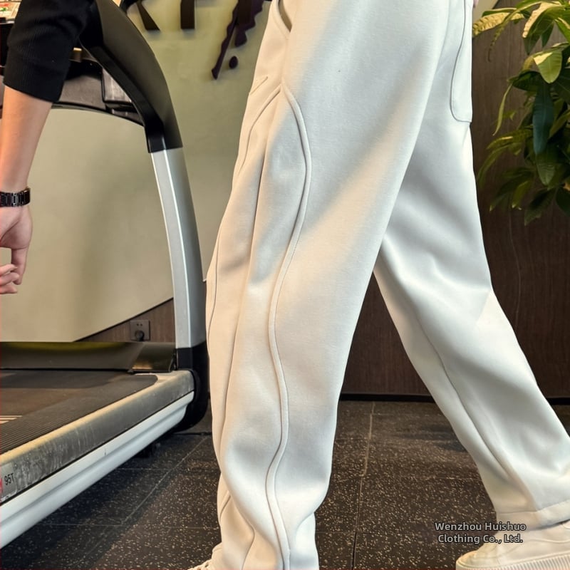 Muške hlače ravnog kroja, dugi, jesen 2025, mješavina pamuka s Cupro vlaknima, srednje niska struka