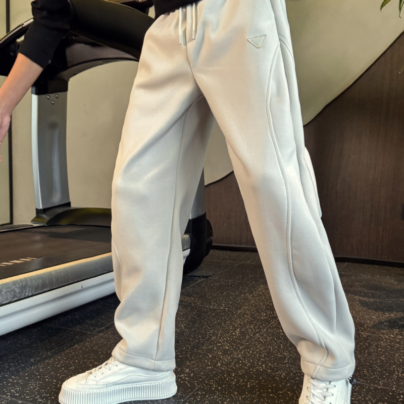 Muške hlače ravnog kroja, dugi, jesen 2025, mješavina pamuka s Cupro vlaknima, srednje niska struka