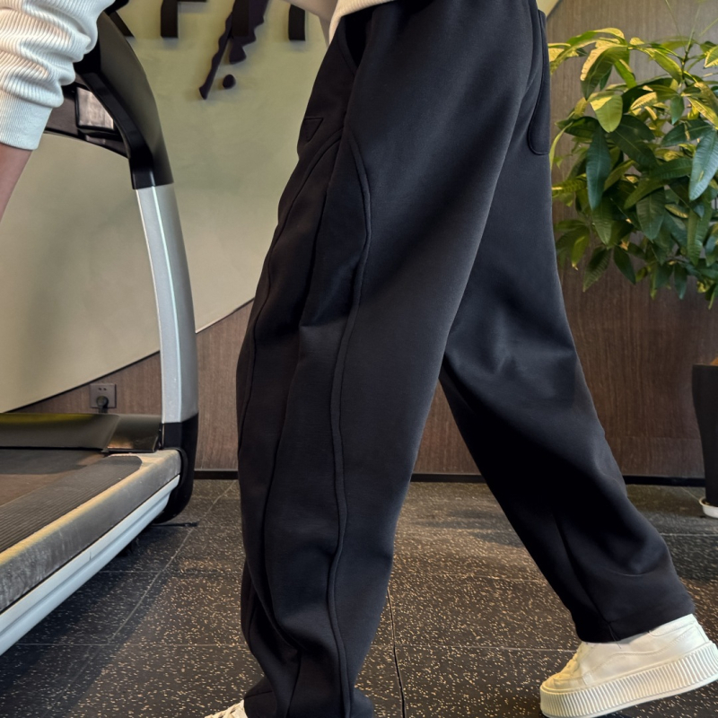 Muške hlače ravnog kroja, dugi, jesen 2025, mješavina pamuka s Cupro vlaknima, srednje niska struka