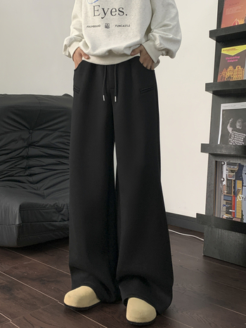 Muške široke trenirke, mikro-elastične, guste poliesterske mješavine, srednje niska struka, ravni kroj nogavica