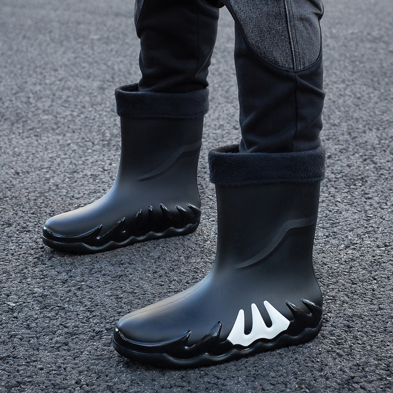 Muške vodootporne PVC čizme s umjetnom vunom unutra, EVA ulošak, mrežasta podstava, srednja visina čizme