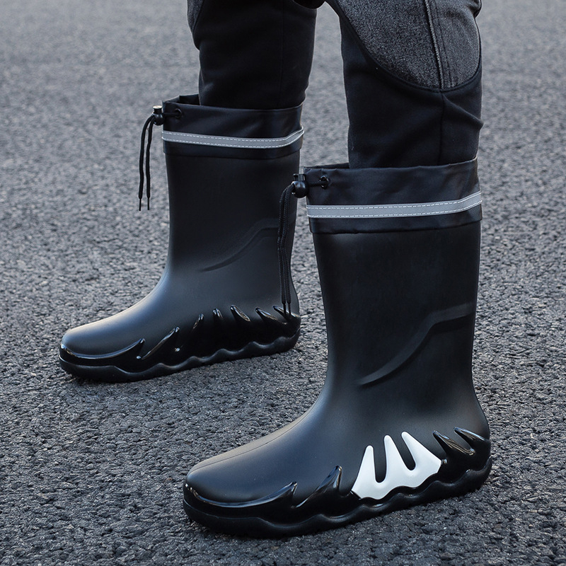 Muške vodootporne PVC čizme s umjetnom vunom unutra, EVA ulošak, mrežasta podstava, srednja visina čizme