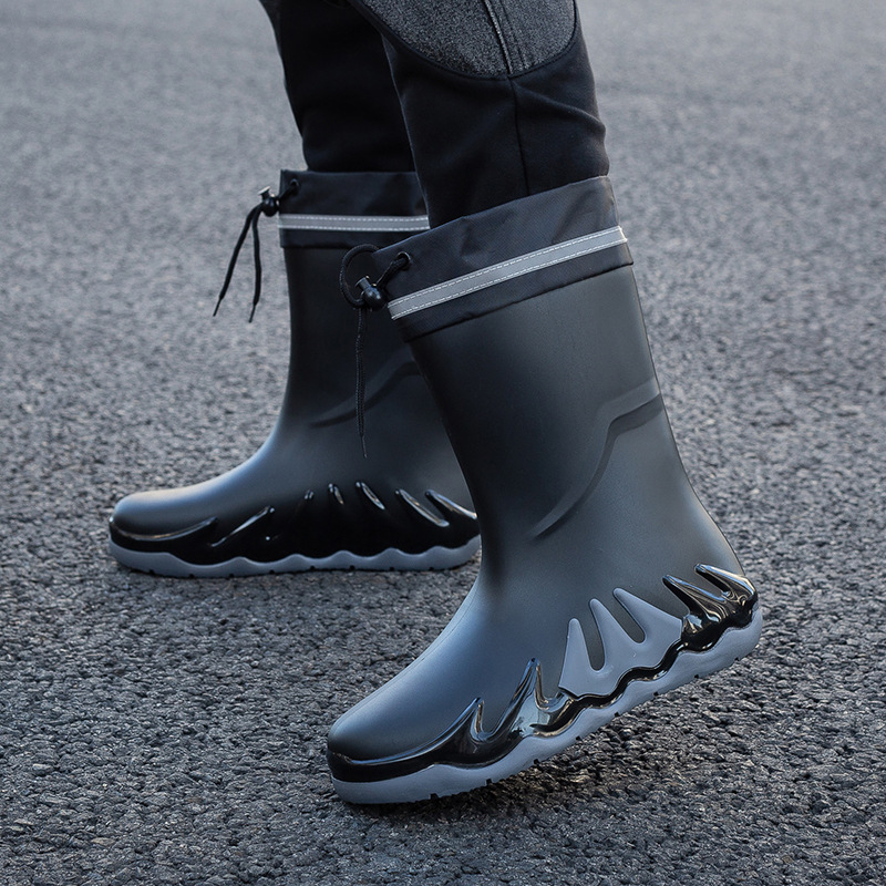 Muške vodootporne PVC čizme s umjetnom vunom unutra, EVA ulošak, mrežasta podstava, srednja visina čizme