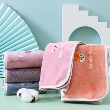 Dječji ručnik s izvezenim finim vlaknima, 50 g, brzo upijanje 5-10 s, poliester vlakno