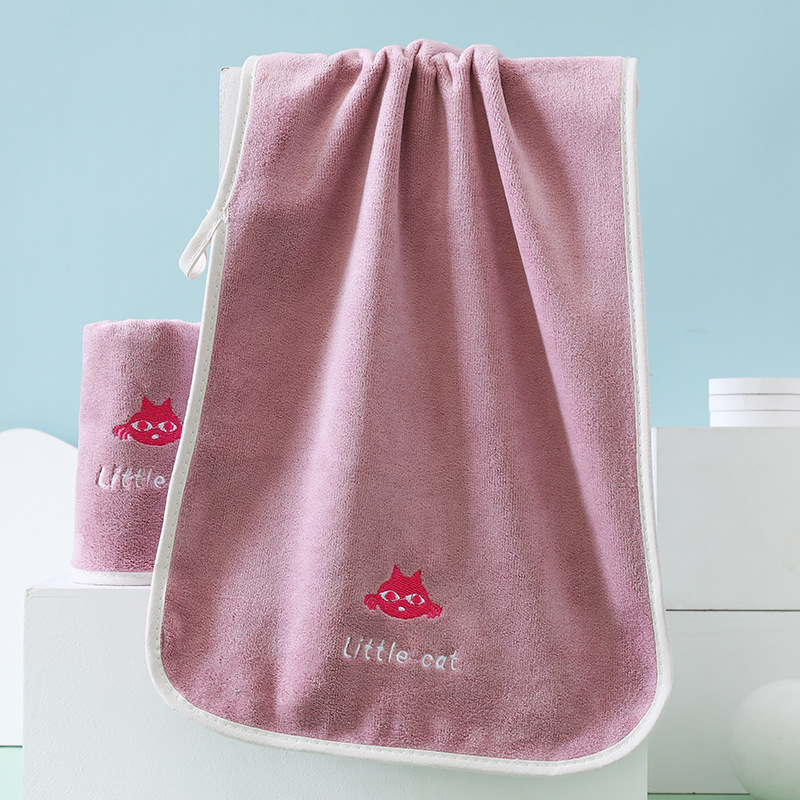 Dječji ručnik s izvezenim finim vlaknima, 50 g, brzo upijanje 5-10 s, poliester vlakno