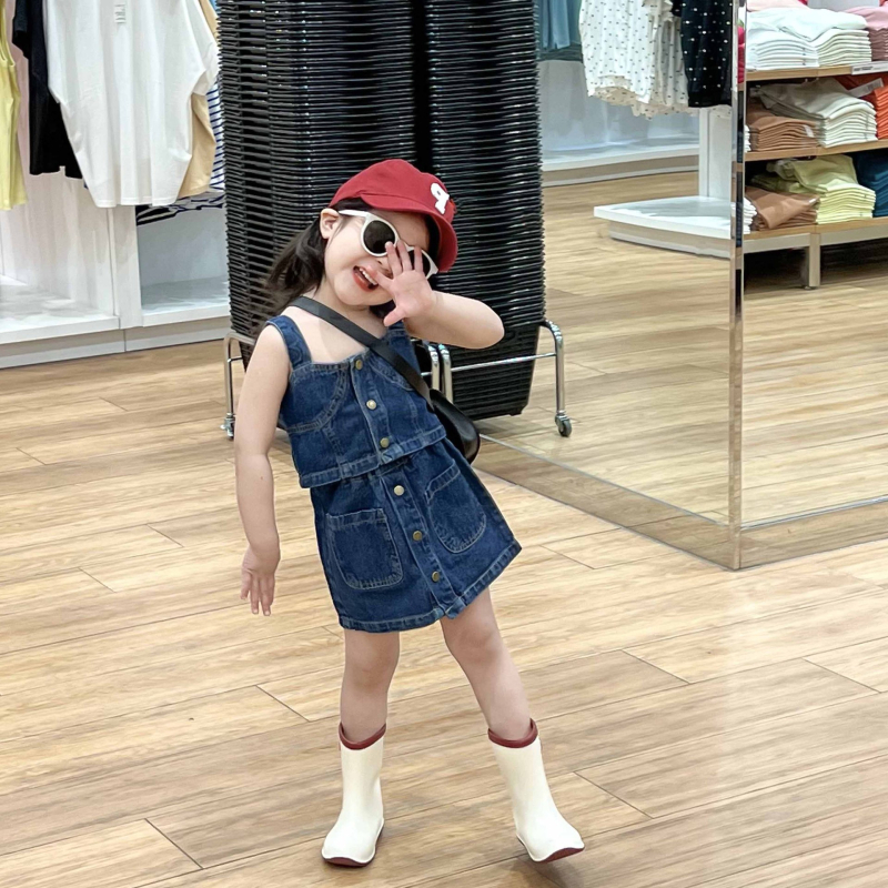 Lányoknak szóló denim kétrészes szett: ujjatlan top és szoknya, nyárra, denim 60% pamut