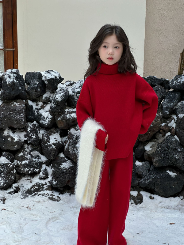 Dvodjelni dječji set: pulover s rolkom i široke hlače, pamuk 95%, zima 2025