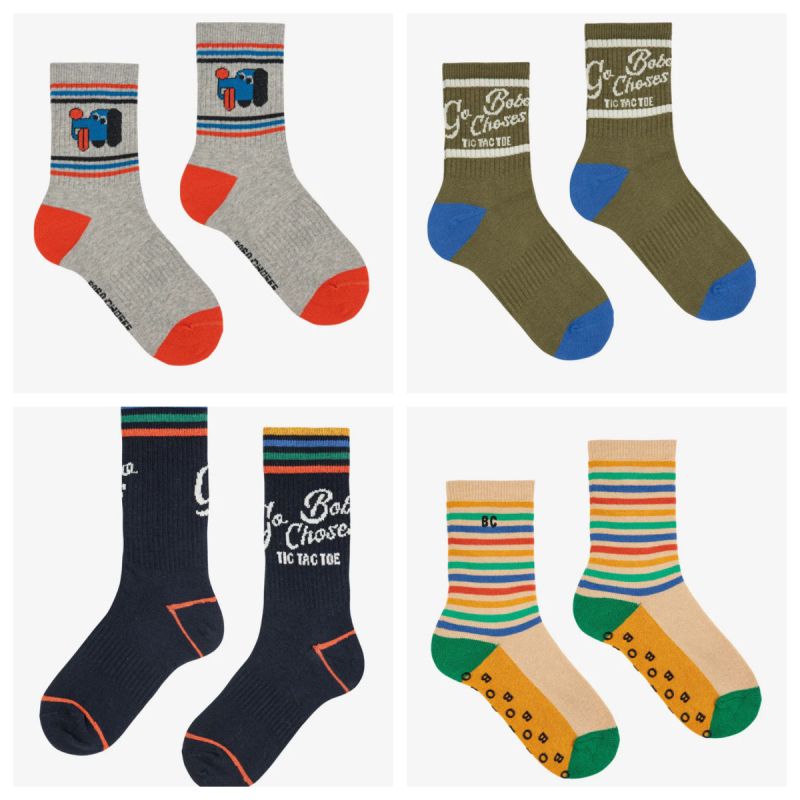 Gyerek zokni, jacquard kötés, kifésült pamut, lélegző és nedvességelnyelő, mintázat karikatúrák és betűk