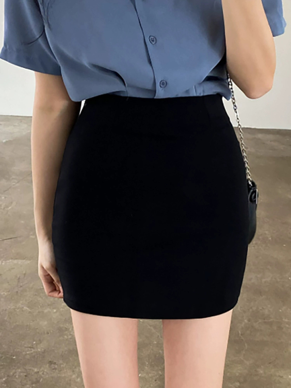 Visoko podignuta bodycon suknja, pamuk-elastan smjesa, elastična, uredski stil, ljeto 2025