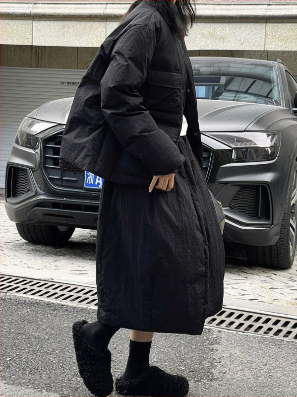 Suknja A-linije, midi duljine, napunjena downom, tkanina od poliamida, detalji kolaža, mikroelastična, casual japansko-korejski stil