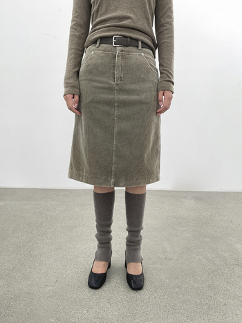 Love and Nancy Thirteen Lines 2025 zima Corduroy ravna midi suknja za žene jednobojna vintage distressed