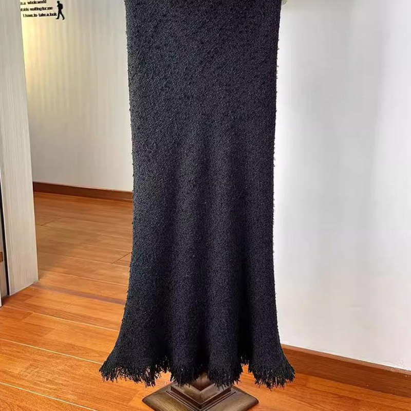 Suknja s ribljim repom i siluetom, resice, Chenille tkanina, Spandex mješavina, duga