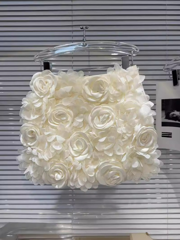 Fustă scurtă în linie A, cu model 3D floral, țesătură mercerizată Sade, poliester-elastan, vară 2024