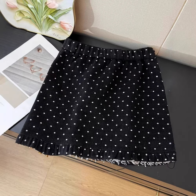 Suknja A-linije s točkicama, kratka, od poliestera, stil: elegantan gradski (Uzorak: točkice; Materijal: poliester; Kroj: A-linija; Duljina: kratka; Stil: elegantan gradski)