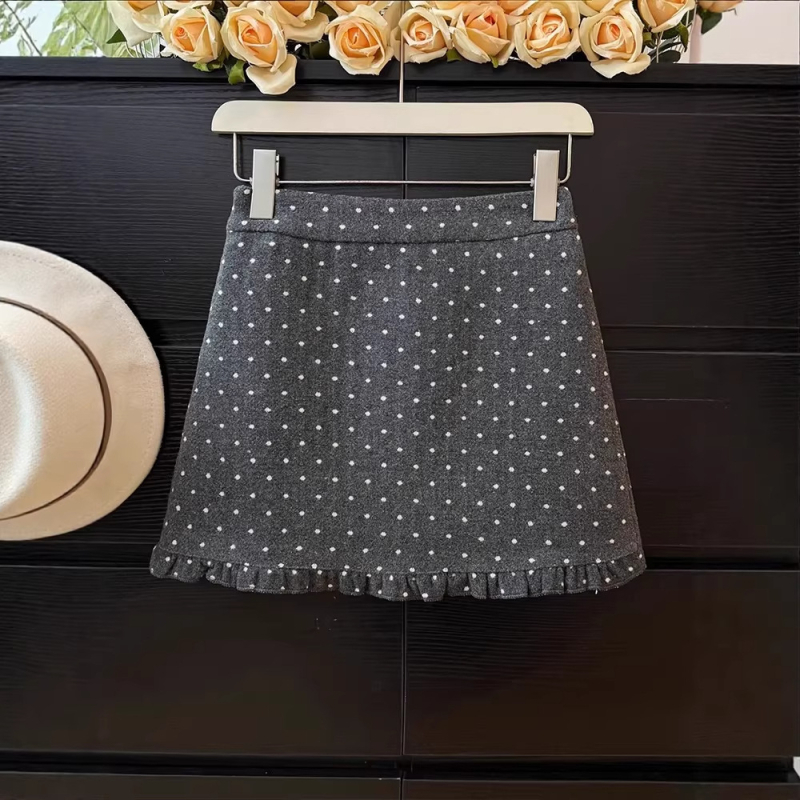 Suknja A-linije s točkicama, kratka, od poliestera, stil: elegantan gradski (Uzorak: točkice; Materijal: poliester; Kroj: A-linija; Duljina: kratka; Stil: elegantan gradski)