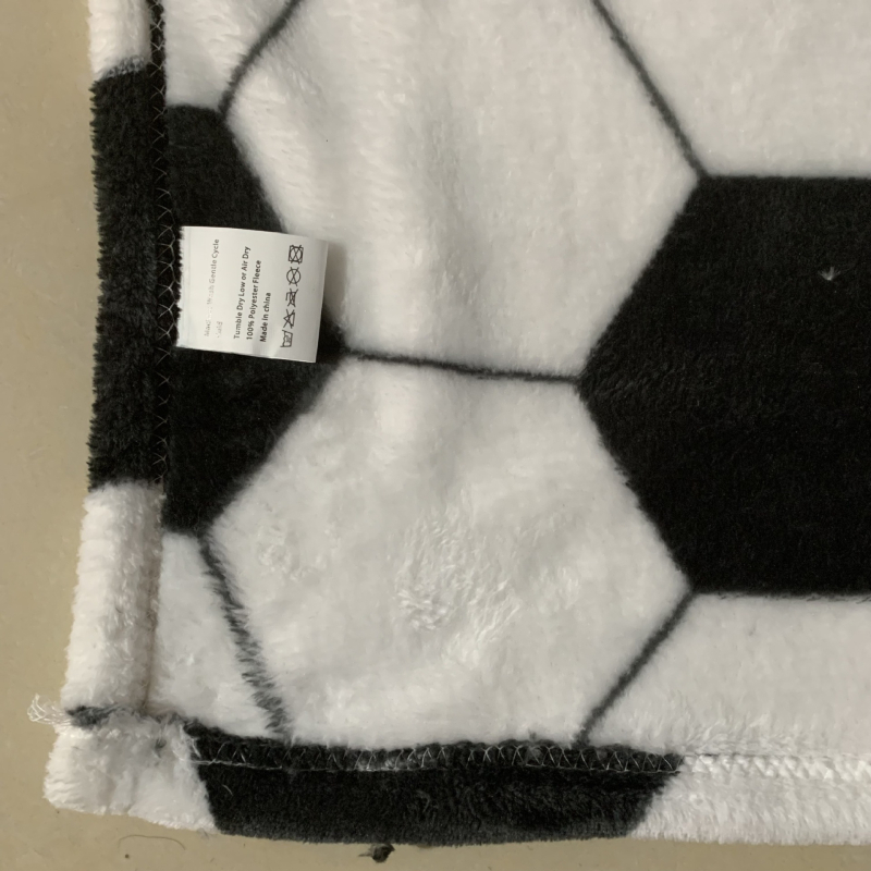 Nogometna flanel deka, poliester, 280 g/m², geometrijski uzorak, prilagodljiva, za proljeće i jesen