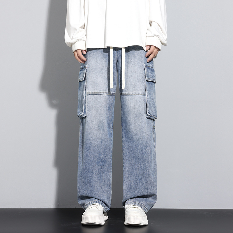 Muške traperice s labavim ravnim krojem, hongkonški stil, srednji struk, zatvaranje uzicom, džepovi s ukrasom, pamukova smjesa.