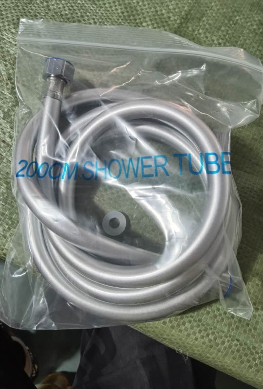 Σωλήνας ντους, μοντέλο PVC σωλήνας, PVC υλικό, ονομασική πίεση 20, θερμοκρασία λειτουργίας 100°C, εγκατάσταση: χειροκίνητο στρίψιμο