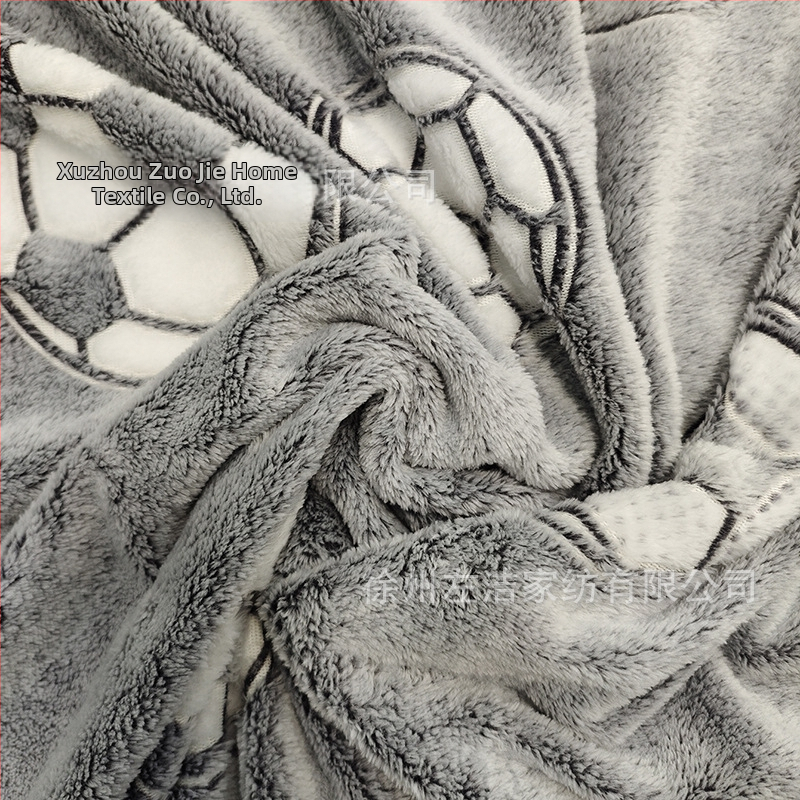 Svetelne svietiaca deka s motívom futbalu a karikatúrnym vzorom, polyesterová posteľná deka, pre všetky ročné obdobia