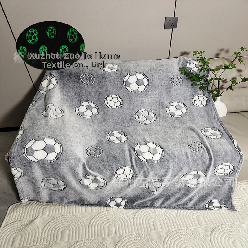 Svetelne svietiaca deka s motívom futbalu a karikatúrnym vzorom, polyesterová posteľná deka, pre všetky ročné obdobia