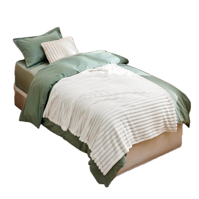 Deka za dormitorij i kauč Boundless silk, 270 g, jednobojni uzorak, proljeće i jesen, skupljanje 4%