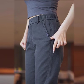 Muške hlače za poslovni casual, slim fit s ravnim krojem, srednji struk, kopča vezicom, bez glačanja, 95% poliester, više džepova