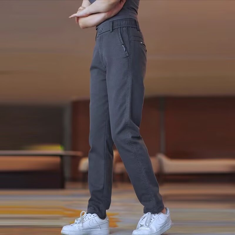 Muške hlače za poslovni casual, slim fit s ravnim krojem, srednji struk, kopča vezicom, bez glačanja, 95% poliester, više džepova