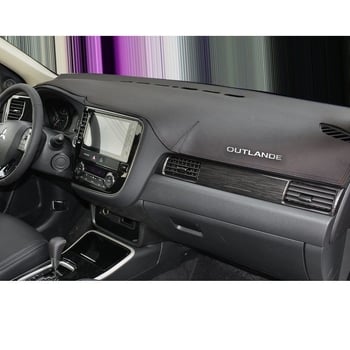Kožni anti-refleksijski mat za ploču instrument tablice Mitsubishi Outlander – zaštita od sunca i UV, tisak logotipa