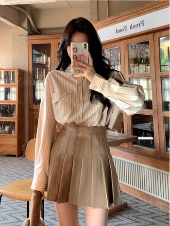 Prugasta slojevita košulja s ovratnikom polo, ravni kroj, duge rukave, poliester (95%+), casual stil