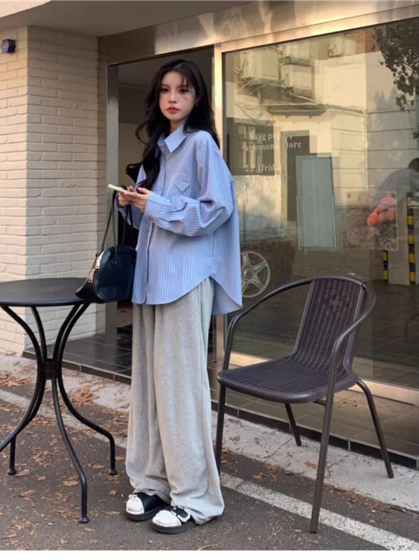 Prugasta slojevita košulja s ovratnikom polo, ravni kroj, duge rukave, poliester (95%+), casual stil