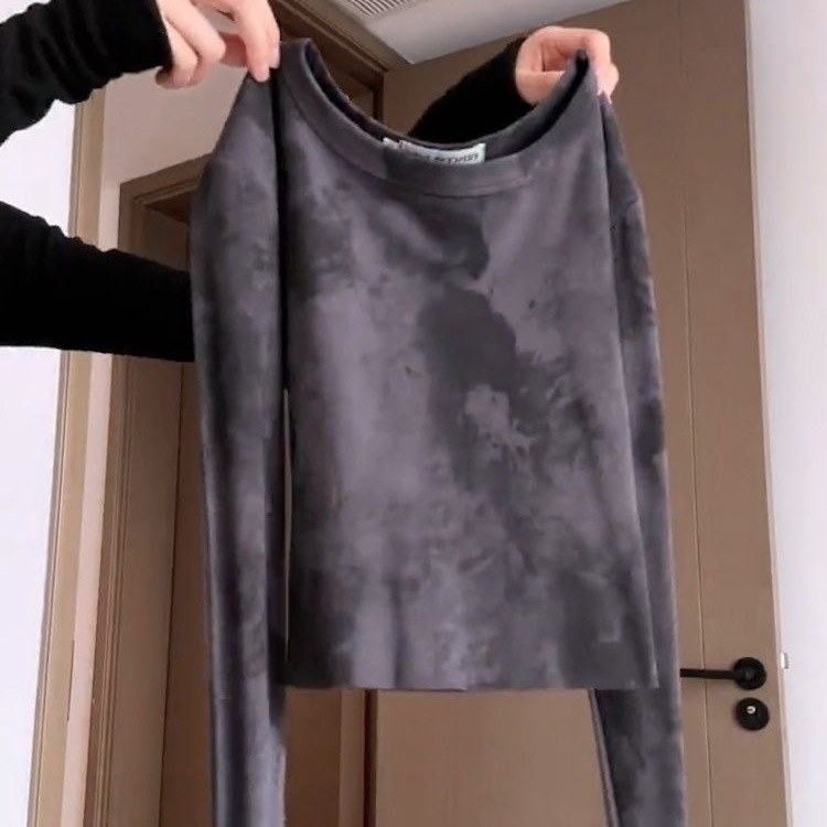 Tie-Dye majica s dugim rukavima, uski kroj, polo ovratnik, rukavi princeze — jesen 2024
