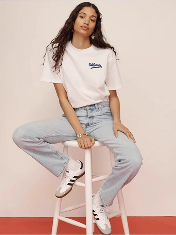 Ženski pamučni kratki rukav T-shirt, print s anime likom, opuštenog kroja, okrugli izrez, srednja duljina, ljeto 2025