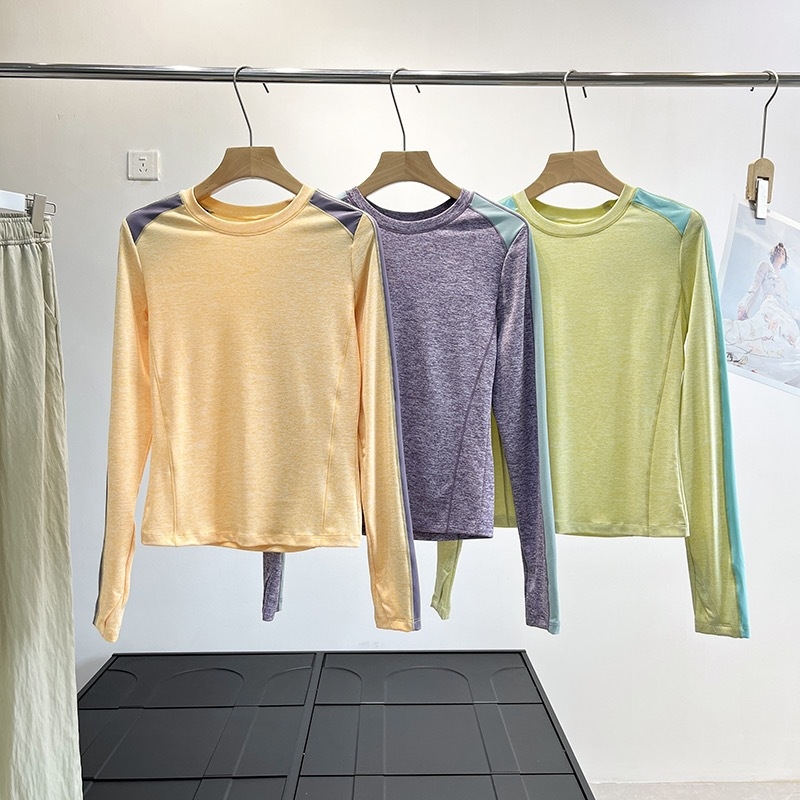 Ženski T-shirt s dugim rukavima od pamukasto-blend materijala s viskozom do 30%, kreativan uzorak, pulover stil, okrugli izrez, široka silueta