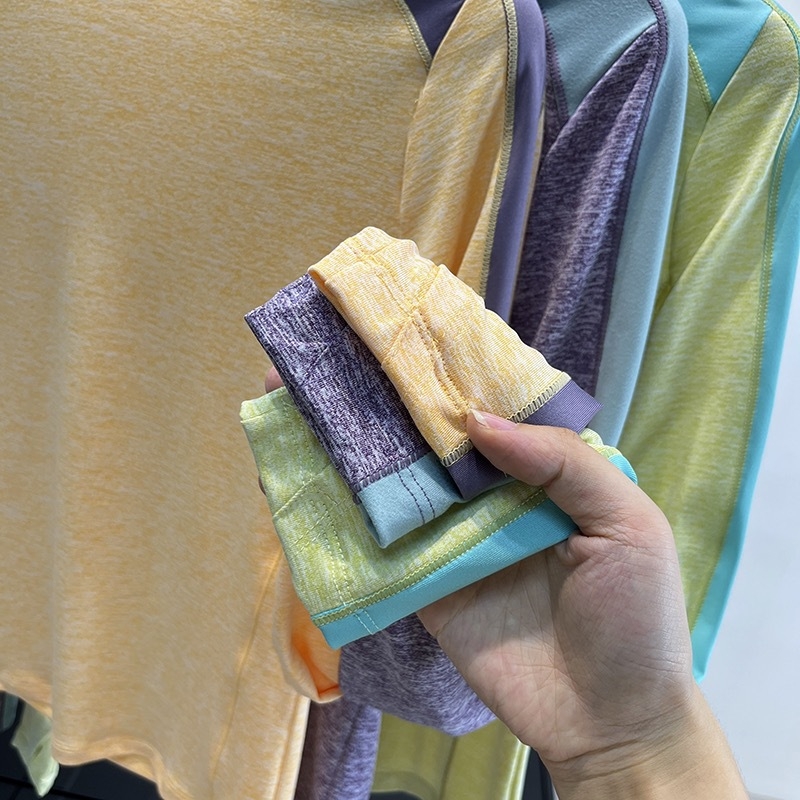 Ženski T-shirt s dugim rukavima od pamukasto-blend materijala s viskozom do 30%, kreativan uzorak, pulover stil, okrugli izrez, široka silueta
