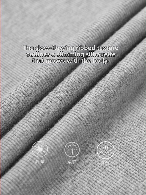 Majica s visokim ovratnikom, dugim rukavima, uski kroj, od viskoznog vlakna