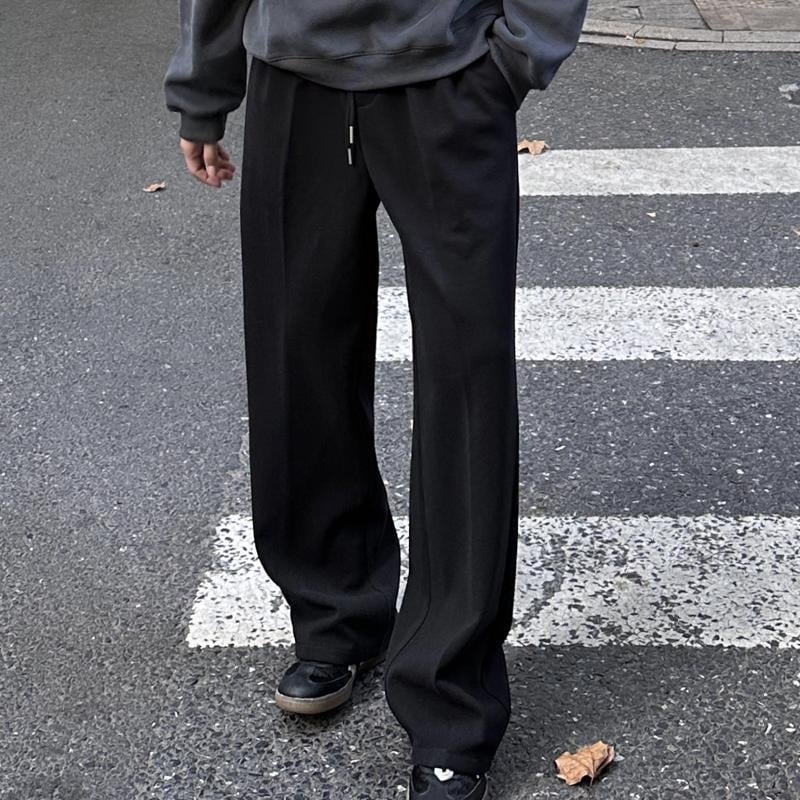 Muške široke hlače sa šnurlom, opuštenog kroja, teksturirana poliester mešavina, 88% poliester, Proljeće 2024